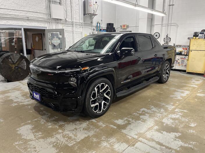 2024 Chevrolet Silverado EV RST e4WD w/SuperCruise AdptvCrz 24s HD-SurroundVision Milwaukee WI 2024 Chevrolet Silverado EV RST e4WD w/SuperCruise AdptvCrz 24s HD-SurroundVision Milwaukee WI